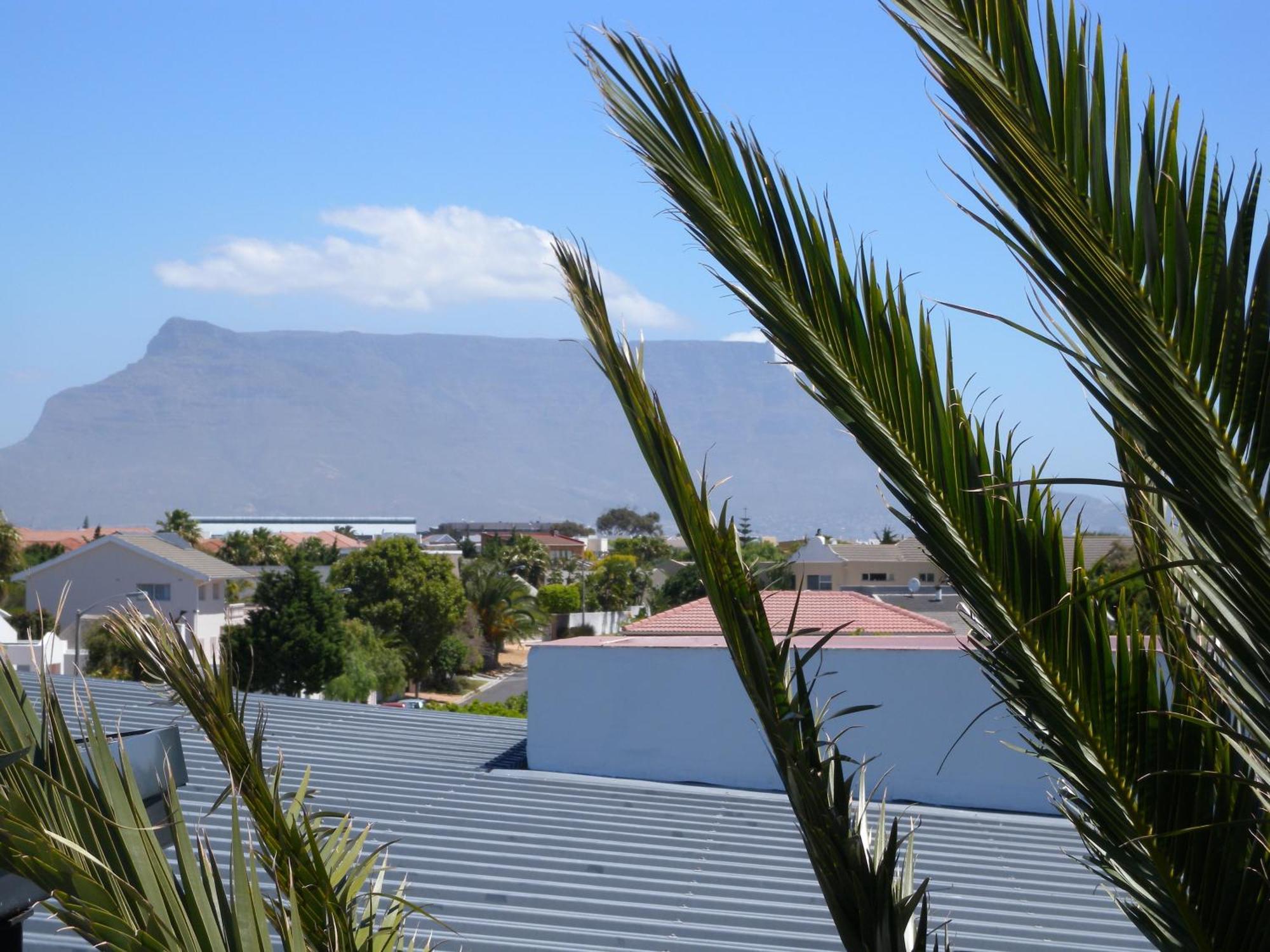 Capetown 4U Guesthouse Bloubergstrand Exterior photo
